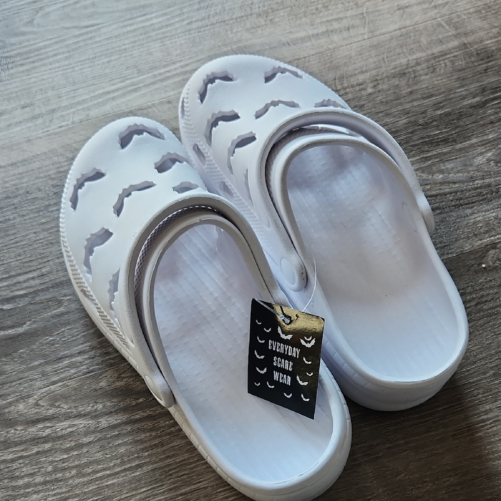 YRUshoes Bat Clogs